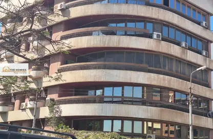 بناية كاملة - 8 غرف نوم - 8 حمامات للبيع في شارع العروبة - الماظة - مصر الجديدة - القاهرة