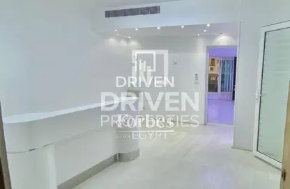 Office Space - 2 Bedrooms - 1 Bathroom for rent in Beverly Hills - Sheikh Zayed Compounds - Sheikh Zayed City - Giza