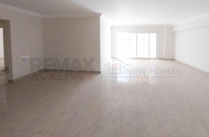 Apartment - 3 Bedrooms - 2 Bathrooms for rent in Grand View - Smouha - Hay Sharq - Alexandria