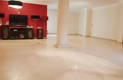 شقة - 3 غرف نوم - 3 حمامات للبيع في ميدان فيني - الدقي - الجيزة