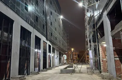 عيادة - غرفة نوم - 1 حمام للبيع في مول وان أو وان - الشيخ زايد - الجيزة