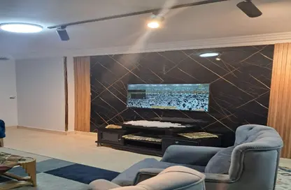 شقة - 3 غرف نوم - 2 حمامات للايجار في شارع مكرم عبيد - المنطقة السادسة - مدينة نصر - القاهرة