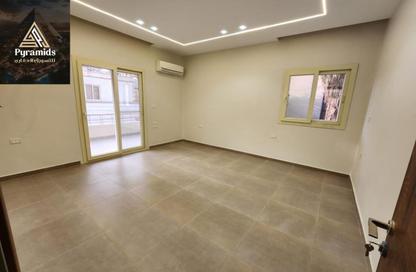 Apartment - 2 Bedrooms - 1 Bathroom for rent in Iran St. - Dokki - Giza