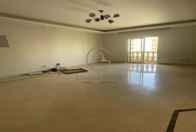 98544636 - Property Image 2