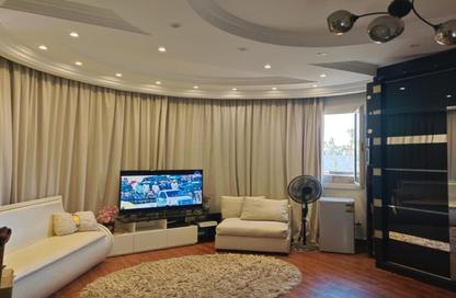 Roof - 3 Bedrooms - 2 Bathrooms for sale in 7th Sector - Zahraa El Maadi - Hay El Maadi - Cairo