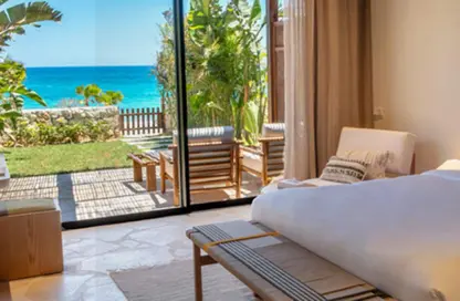 Chalet - 2 Bedrooms - 3 Bathrooms for sale in Ramla - Ras Al Hekma - North Coast