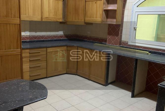 8611316 - Property Image 2