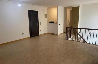 دوبلكس - 4 غرف نوم - 3 حمامات للبيع في الحي الاول - التجمع الخامس - مدينة القاهرة الجديدة - القاهرة دوبلكس - 4 غرف نوم - 3 حمامات للبيع في الحي الاول - التجمع الخامس - مدينة القاهرة الجديدة - القاهرة