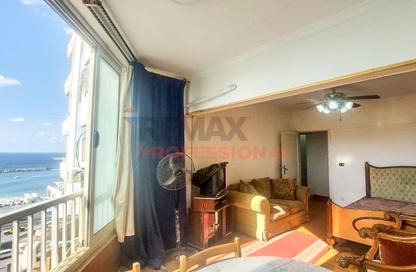 Apartment - 3 - 2 for sale in Al Moaskar Al Romani St. - Roushdy - Hay Sharq - Alexandria