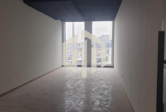 81304076 - Property Main Image
