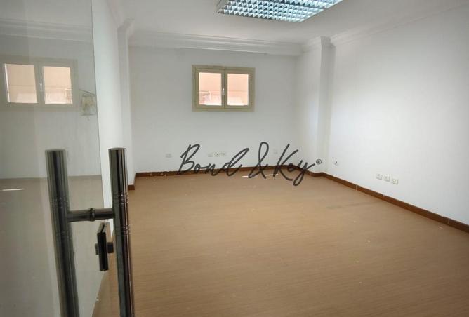 99122044 - Property Image 3