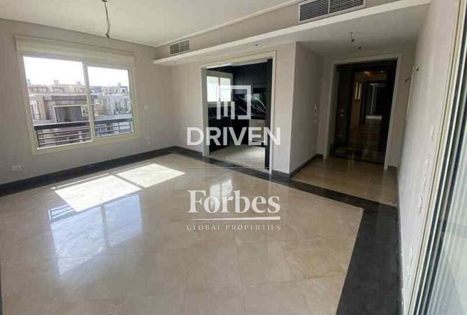 8573940 - Property Image 3