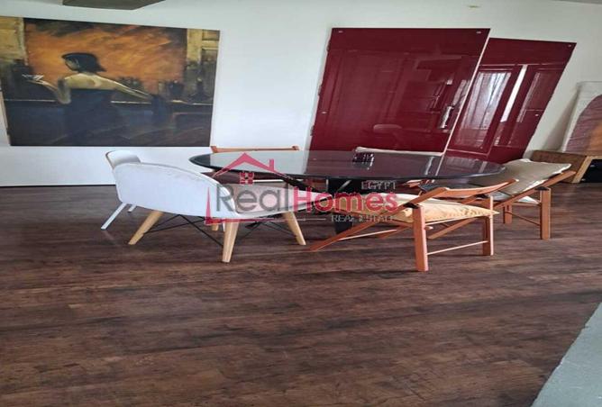 57233067 - Property Image 3