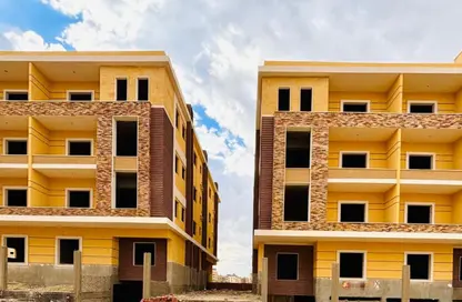 Apartment - 3 Bedrooms - 2 Bathrooms for sale in Bait Alwatan - The 5th Settlement - New Cairo City - Cairo