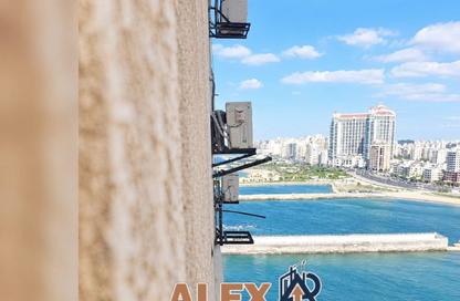 Apartment - 2 Bedrooms - 1 Bathroom for rent in Al Geish Road - Glim - Hay Sharq - Alexandria