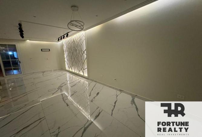 52444339 - Property Image 3