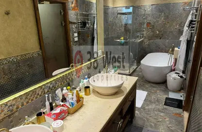 Townhouse - 3 Bedrooms - 6 Bathrooms for sale in Westown - Sheikh Zayed Compounds - Sheikh Zayed City - Giza Townhouse - 3 Bedrooms - 6 Bathrooms for sale in Westown - Sheikh Zayed Compounds - Sheikh Zayed City - Giza