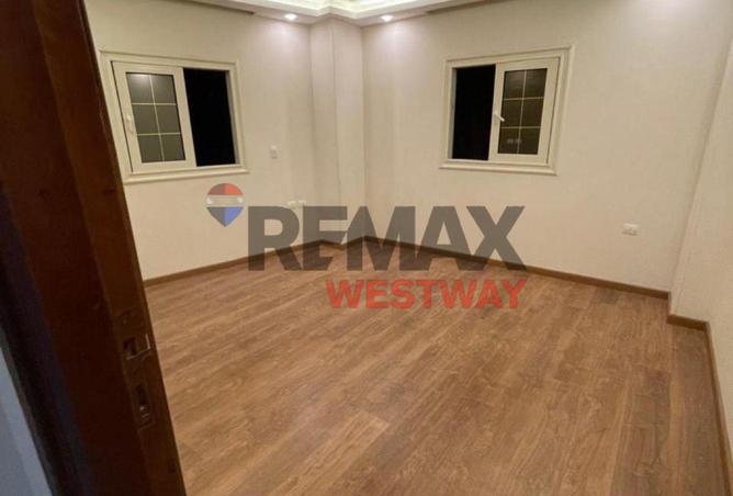 8557444 - Property Image 3