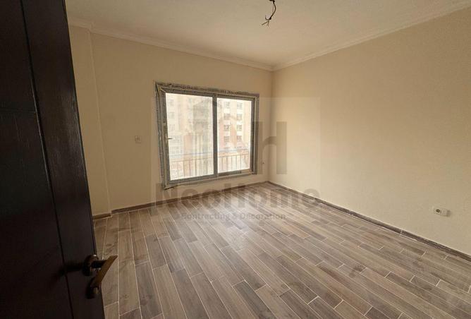 97996483 - Property Image 3