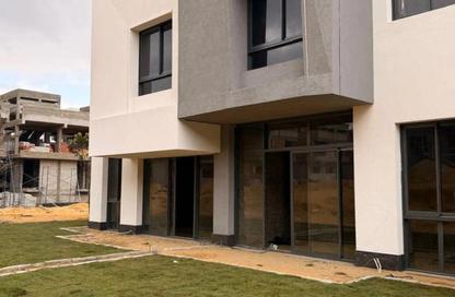 Villa - 3 Bedrooms - 3 Bathrooms for sale in Eastshire compound - 5th Settlement Compounds - The 5th Settlement - New Cairo City - Cairo