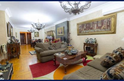 Apartment - 3 Bedrooms - 3 Bathrooms for sale in Zaki Badawi Mohammed St. - Bolkly - Hay Sharq - Alexandria