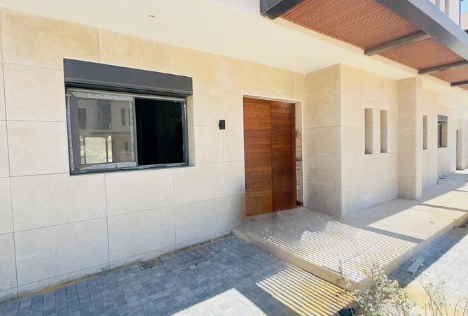 102065043 - Property Main Image