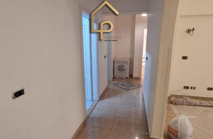 Apartment - 2 Bedrooms - 2 Bathrooms for sale in Hadayek Al Mohandessin - 4th District - Sheikh Zayed City - Giza