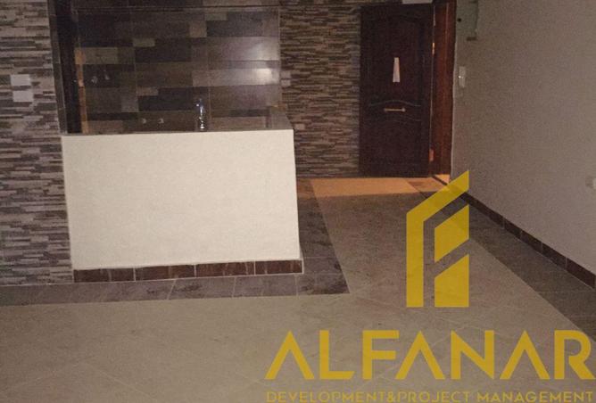82103660 - Property Image 3