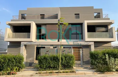 فيلا - 4 غرف نوم - 3 حمامات للبيع في باتيو الزهراء - كمبوندات الشيخ زايد - الشيخ زايد - الجيزة