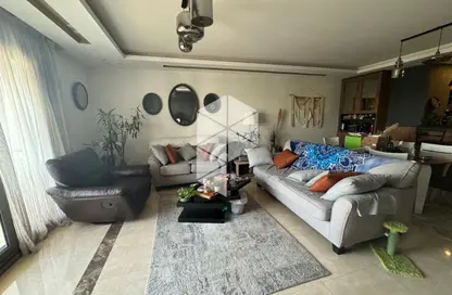 شقة - 3 غرف نوم - 3 حمامات للبيع في تاج سلطان - الطريق الدائري - القاهرة