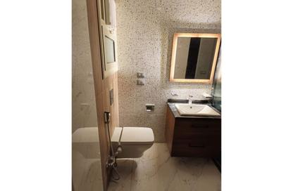 Apartment - 3 Bedrooms - 3 Bathrooms for rent in Abd El Aziz Fahmy St. - Triumph Square - El Nozha - Cairo