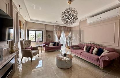 شقة - 3 غرف نوم - 2 حمامات للبيع في فيفث سكوير - التجمع الخامس - مدينة القاهرة الجديدة - القاهرة