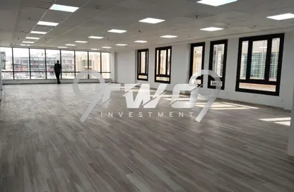 مساحات مكتبية - 4 غرف نوم - 2 حمامات للايجار في شارع مجمع البنوك - شارع التسعين الجنوبي - التجمع الخامس - مدينة القاهرة الجديدة - القاهرة