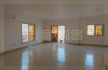 Apartment - 3 Bedrooms - 3 Bathrooms for rent in Area D - Ganoob El Acadimia - New Cairo City - Cairo