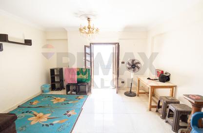 Apartment - 2 - 1 for sale in Abou Quer Road - Zezenia - Hay Sharq - Alexandria