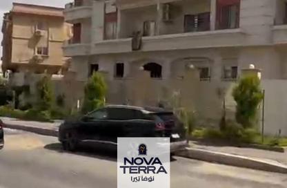 Apartment - 3 Bedrooms - 3 Bathrooms for sale in 8th District - Sheikh Zayed City - Giza