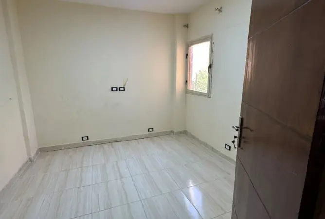 104872114 - Property Image 3