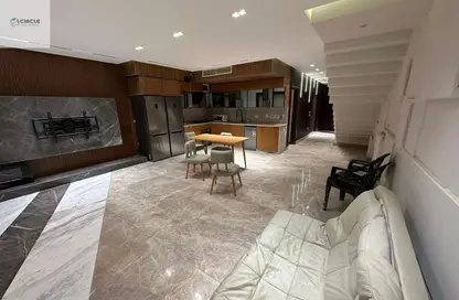 فيلا - 4 غرف نوم - 4 حمامات للبيع في جاردن ريزدنس - هايد بارك - مدينة القاهرة الجديدة - القاهرة