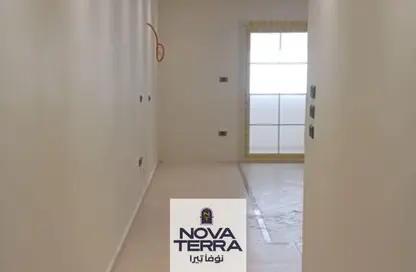 شقة - 3 غرف نوم - 2 حمامات للبيع في شارع المهندس احمد كمال حمدي - الحي السادس عشر - الشيخ زايد - الجيزة