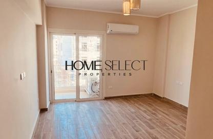Penthouse - 4 - 3 for sale in Mountain View iCity October - 6 October Compounds - 6 October City - Giza