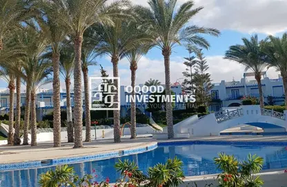 Chalet - 2 Bedrooms - 2 Bathrooms for sale in Mountain View - Ras Al Hekma - North Coast