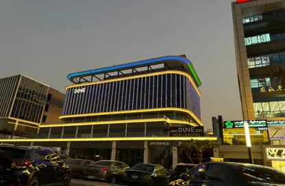 مطعم - استوديو - 2 حمامات للايجار في وسط القاهرة الجديدة - شارع التسعين الشمالي - التجمع الخامس - مدينة القاهرة الجديدة - القاهرة