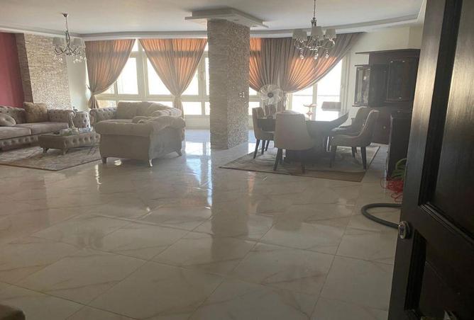 52449307 - صورة العقار 2