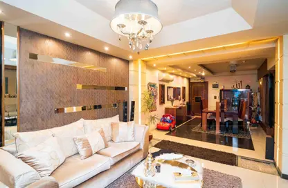 شقة - 3 غرف نوم - 1 حمام للبيع في ميامي - حي اول المنتزة - الاسكندرية