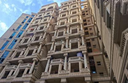 Apartment - 6 Bedrooms - 5 Bathrooms for sale in Roushdy - Hay Sharq - Alexandria