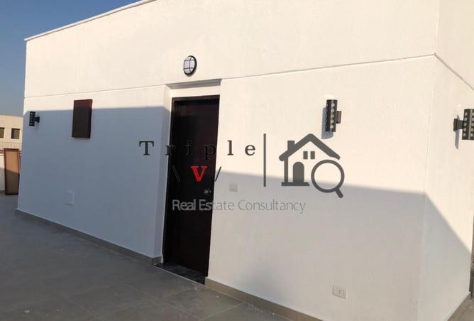 8521915 - Property Image 2