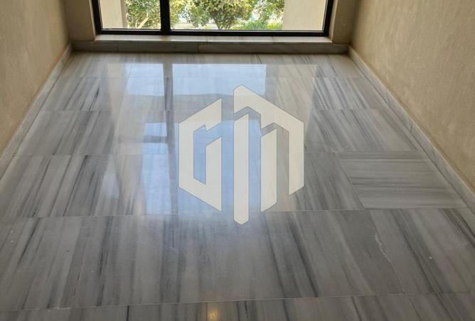 62402173 - Property Image 2