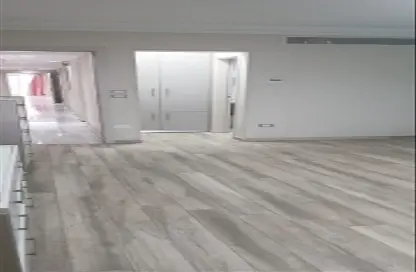 شقة - 4 غرف نوم - 2 حمامات للايجار في شارع النزهه - الماظة - مصر الجديدة - القاهرة