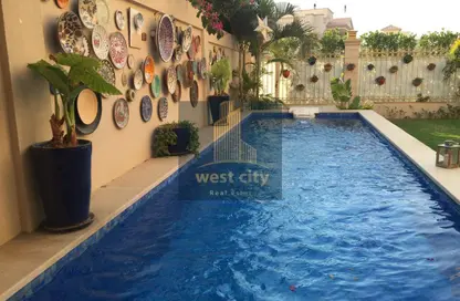 فيلا - 4 غرف نوم - 3 حمامات للبيع في رويال سيتي - كمبوندات الشيخ زايد - الشيخ زايد - الجيزة