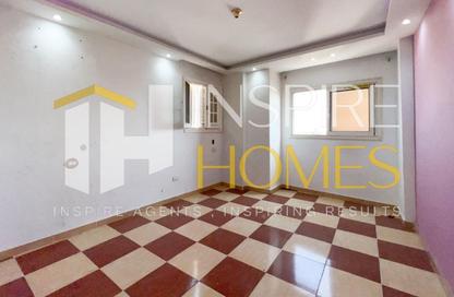 Apartment - 2 Bedrooms - 1 Bathroom for sale in Miami - Hay Awal El Montazah - Alexandria Apartment - 2 Bedrooms - 1 Bathroom for sale in Miami - Hay Awal El Montazah - Alexandria